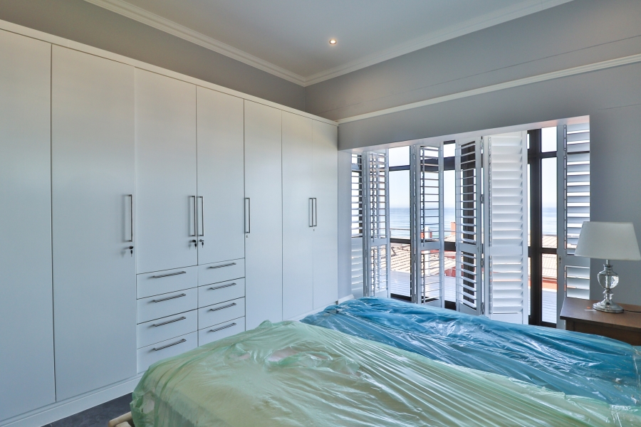 8 Bedroom Property for Sale in Reebok Western Cape